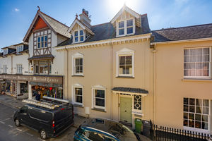 Photo 1- click for photo gallery